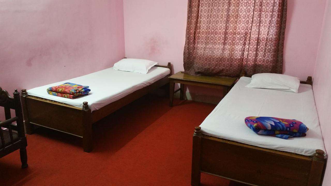 Renu Guest House Kolkata Exterior photo