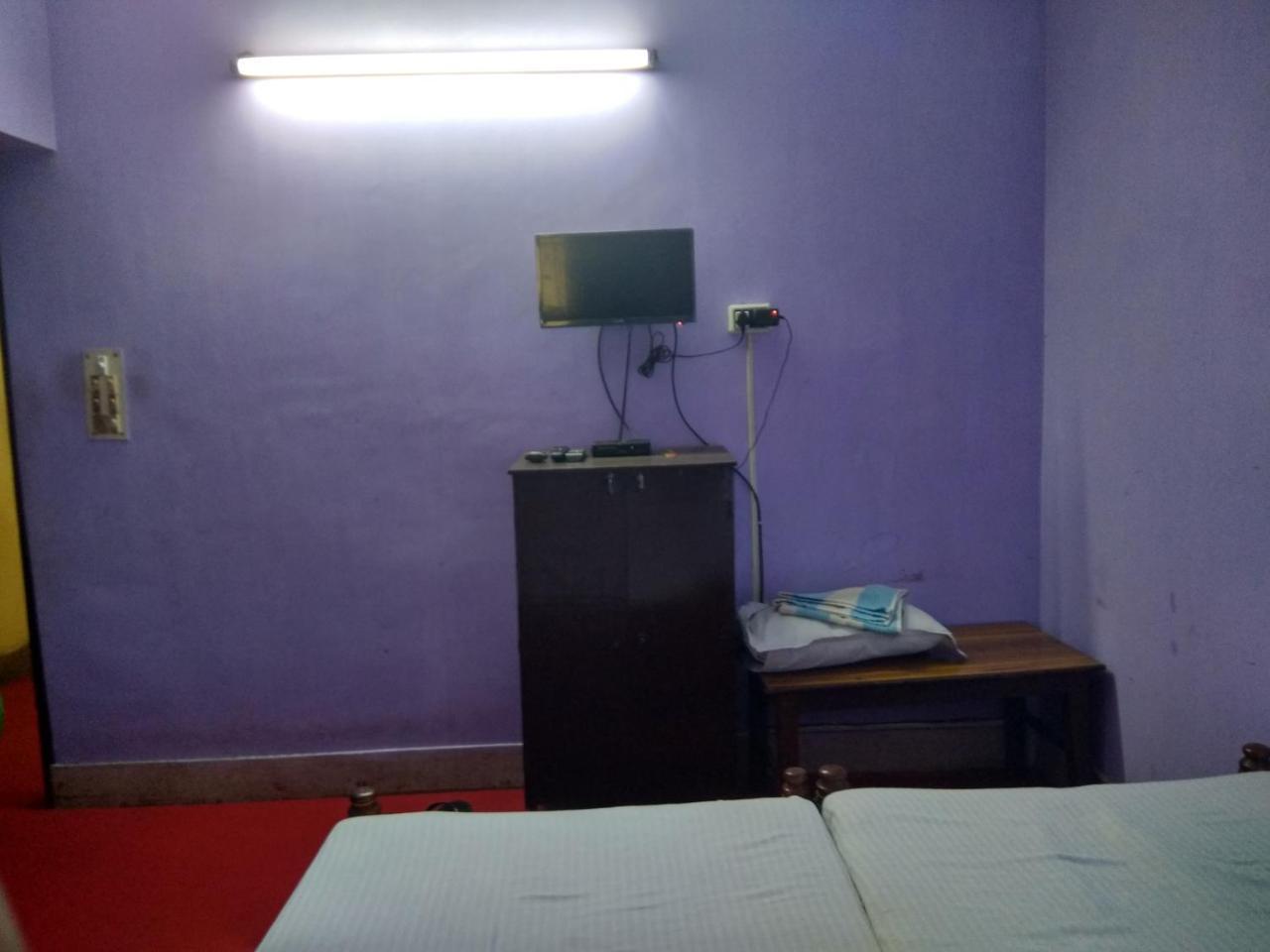 Renu Guest House Kolkata Exterior photo