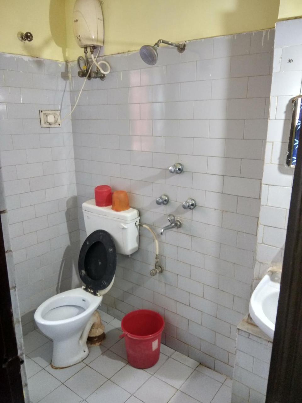 Renu Guest House Kolkata Exterior photo