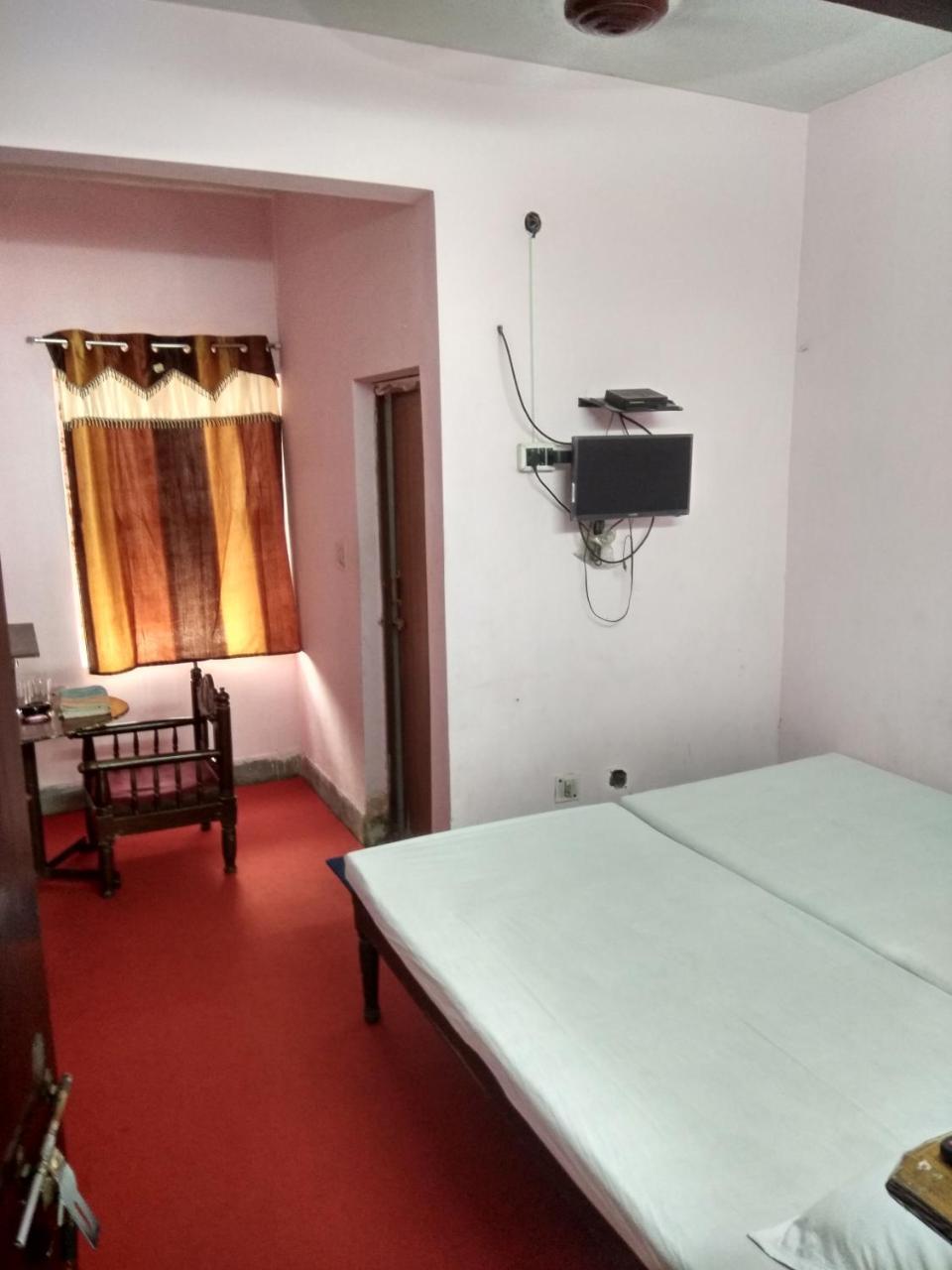 Renu Guest House Kolkata Exterior photo